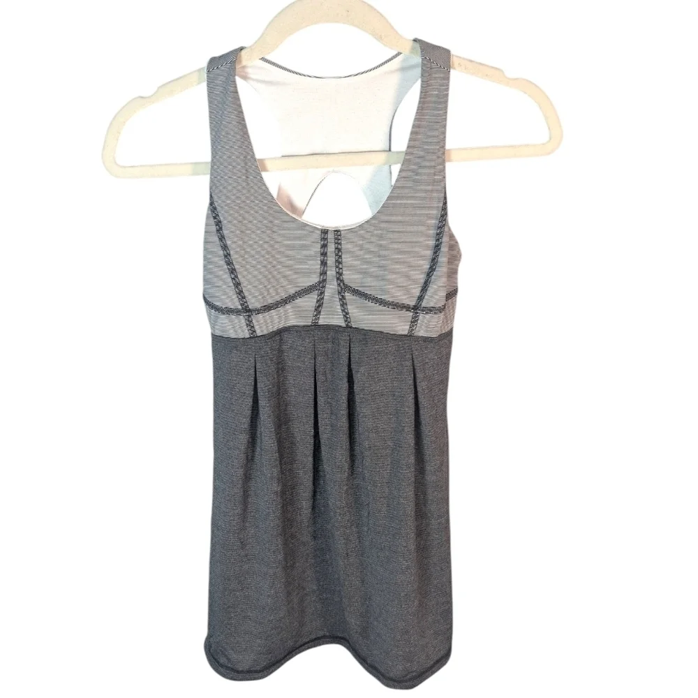 Lululemon Run Your Heart Out Racer Back Women's Top Tank Top Shirt Size 4